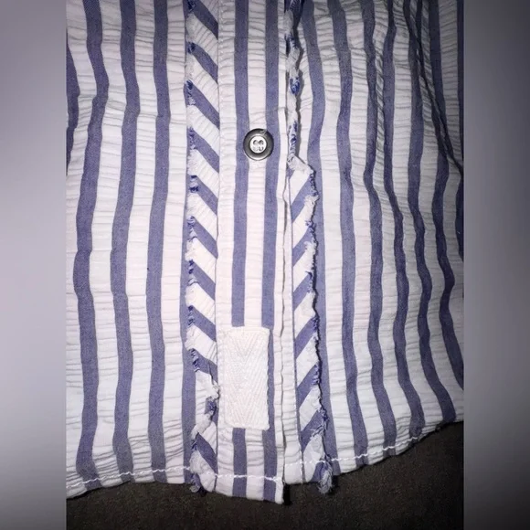 We The Free One Of The Boys Striped Tunic Shirt Size Small NWOT - Picture 15 of 15